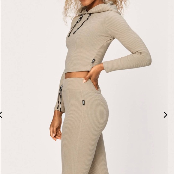 Stronger Cush Hoodie and Pant Set - NWT - Picture 2 of 16